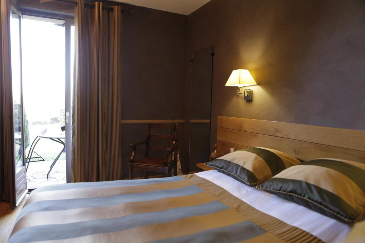 Logis Auberge Du Barrez Mur-de-Barrez Εξωτερικό φωτογραφία