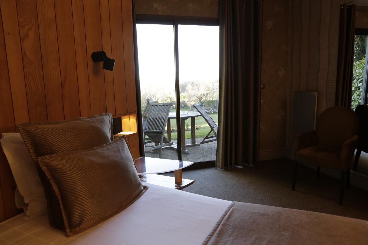 Logis Auberge Du Barrez Mur-de-Barrez Εξωτερικό φωτογραφία
