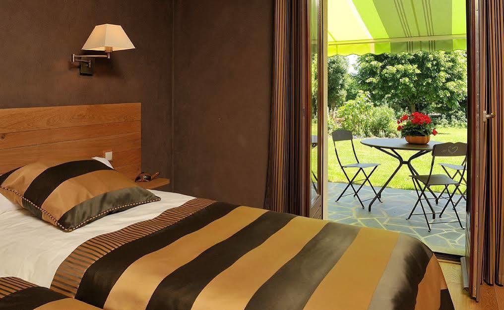 Logis Auberge Du Barrez Mur-de-Barrez Εξωτερικό φωτογραφία