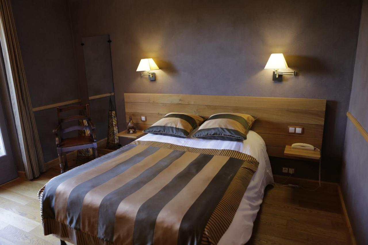 Logis Auberge Du Barrez Mur-de-Barrez Εξωτερικό φωτογραφία